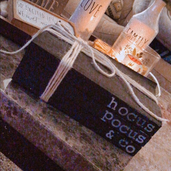 Stamped Books - Picture 5 of 5